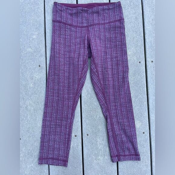 Lululemon Wunder Under Crop In Ziggy Wee September Plum size 4 - Picture 4 of 9